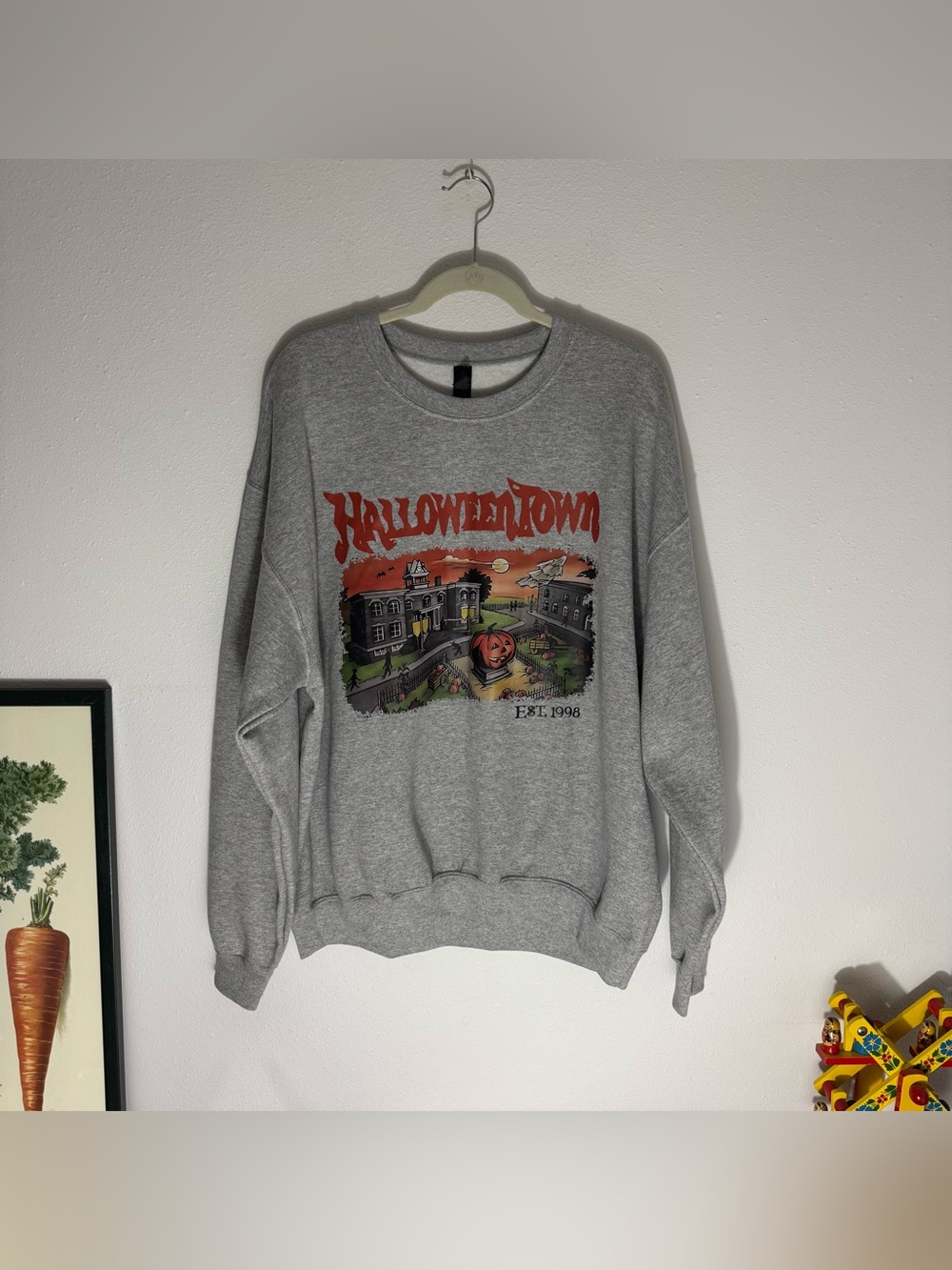 Gildan gray Halloweentown Est. 1998 sweatshirt size XL